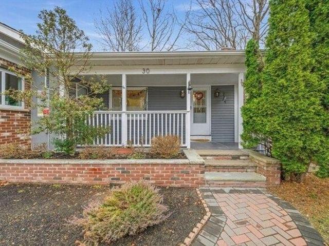 House for sale in North Uxbridge, Massachusetts
