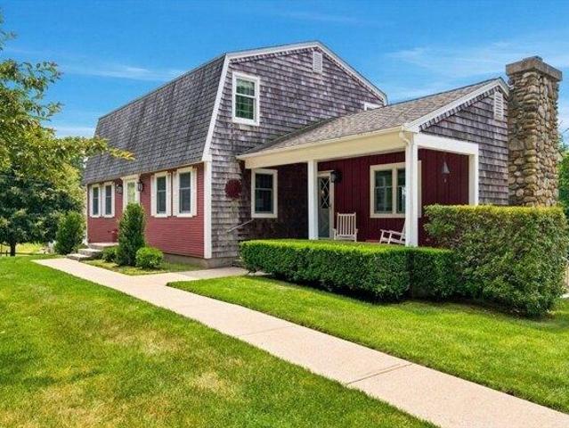 House for sale in North Uxbridge, Massachusetts