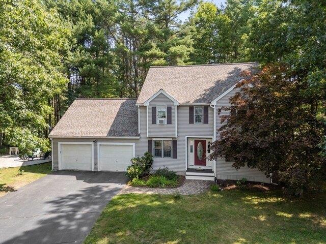 House for sale in North Uxbridge, Massachusetts