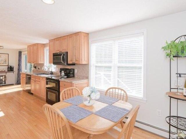 House for sale in North Uxbridge, Massachusetts