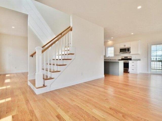 House for sale in North Uxbridge, Massachusetts