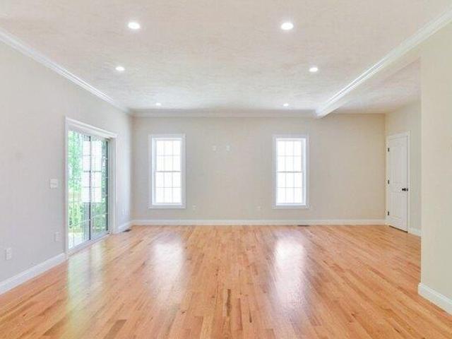 House for sale in North Uxbridge, Massachusetts