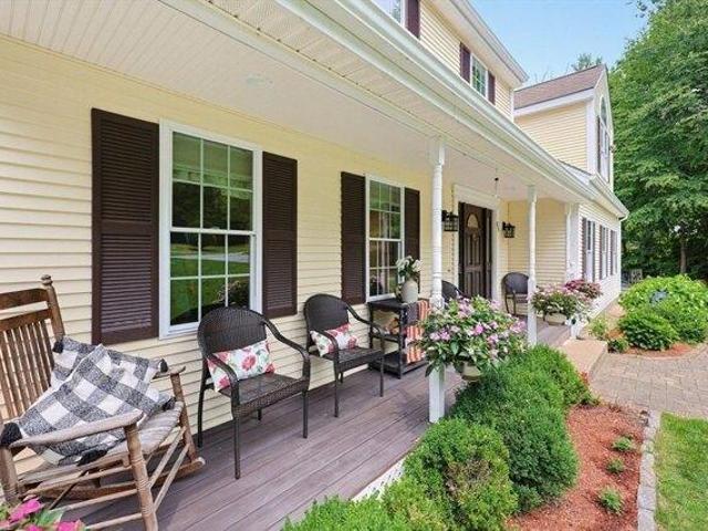 House for sale in North Uxbridge, Massachusetts