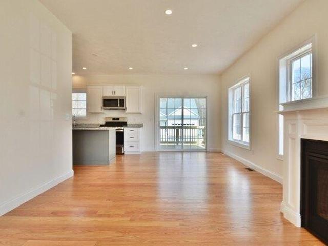 House for sale in North Uxbridge, Massachusetts