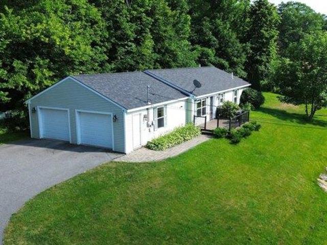 House for sale in Vassalboro, Maine