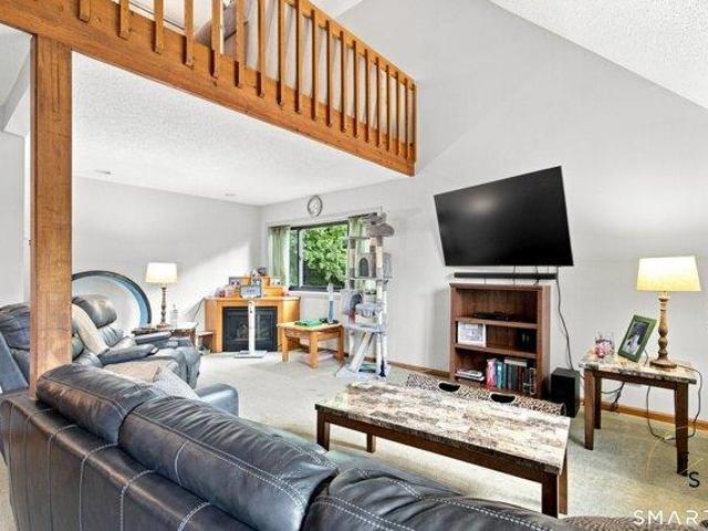 House for sale in Vernon, Capitol Planning Region