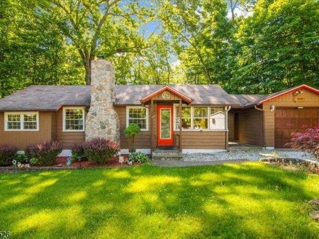 House for sale in Glenwood, New Jersey
