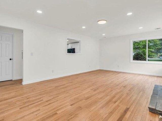 House for sale in Glenwood, New Jersey