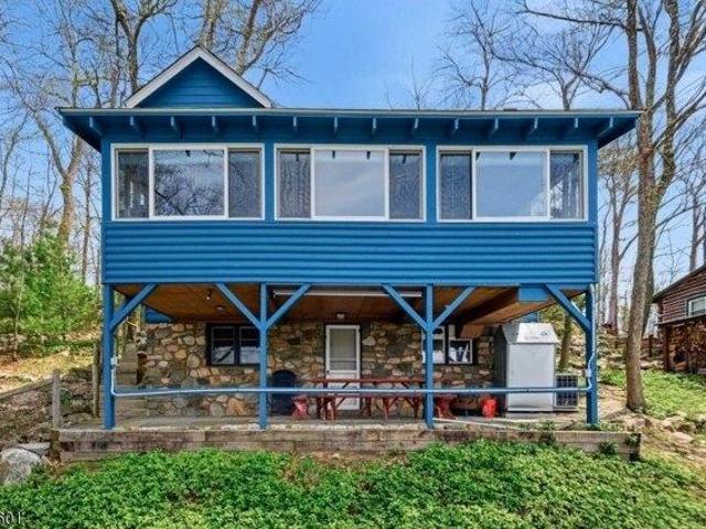 House for sale in Glenwood, New Jersey