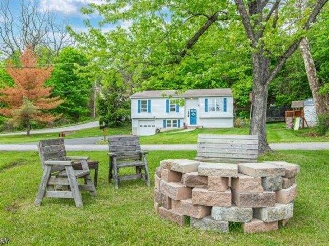 House for sale in Glenwood, New Jersey
