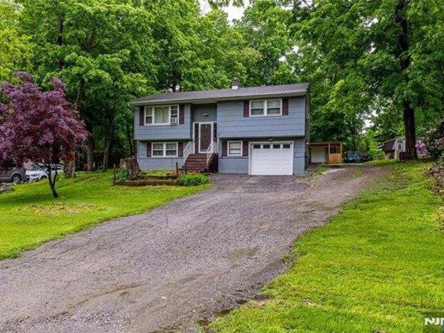 House for sale in Glenwood, New Jersey
