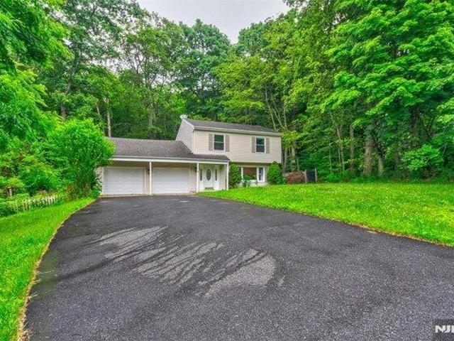 House for sale in Glenwood, New Jersey