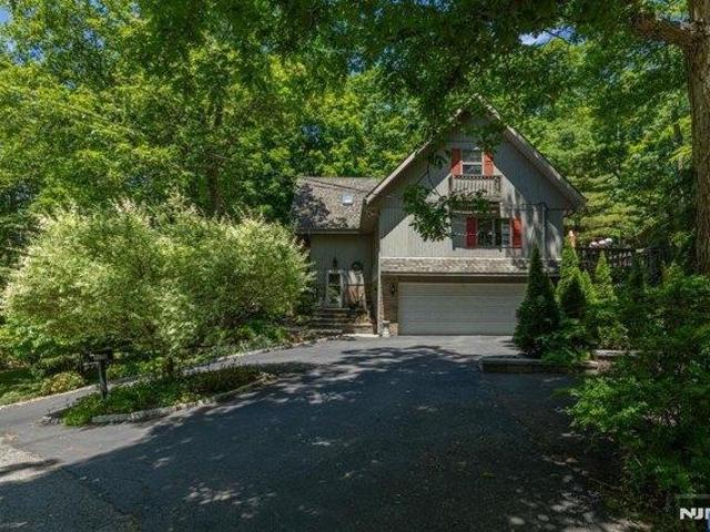 House for sale in Glenwood, New Jersey