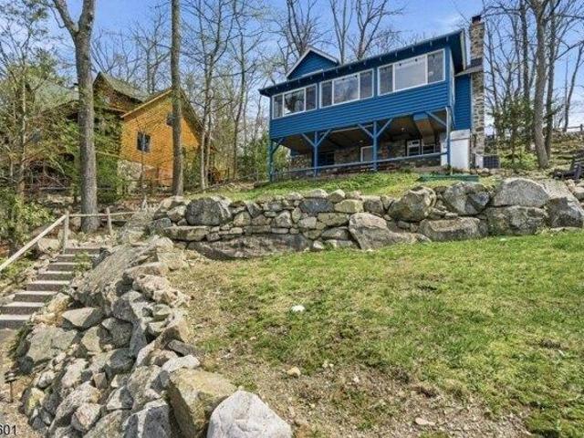 House for sale in Glenwood, New Jersey