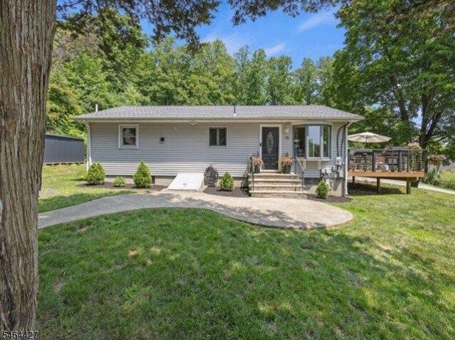 House for sale in Walnut Hill Country Club, Vernon Township