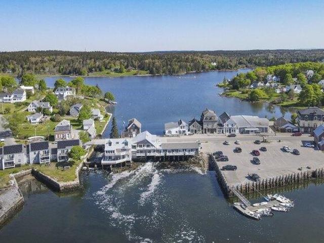 House for sale in Vinalhaven, Maine
