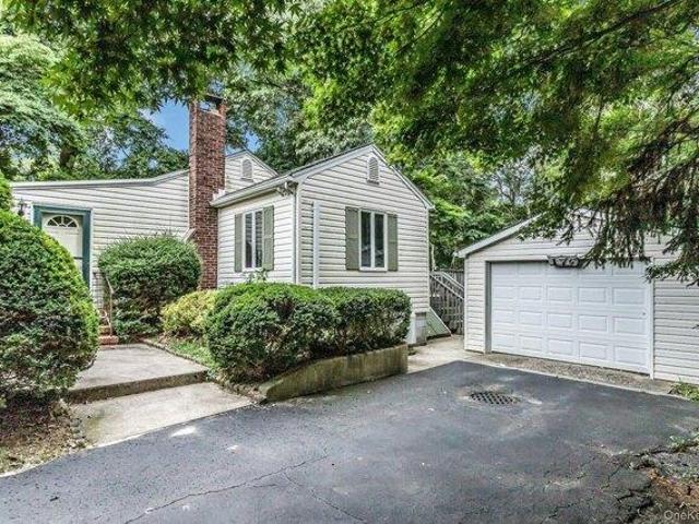 House for sale in Wading River, New York