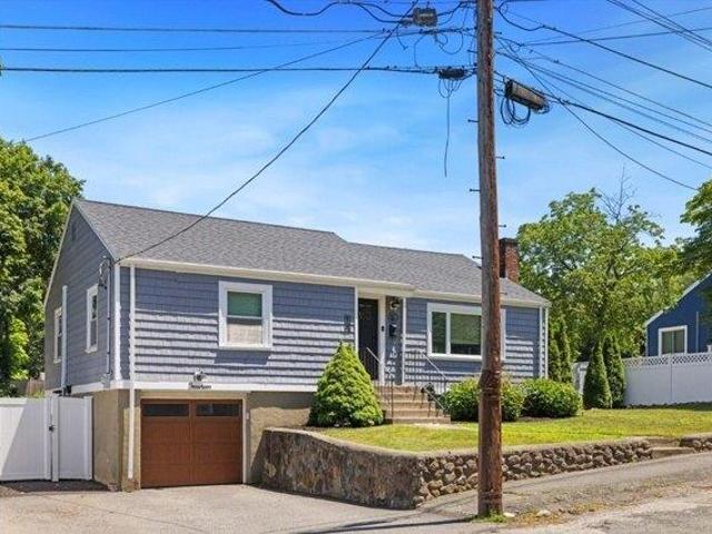 House for sale in Wakefield, Massachusetts