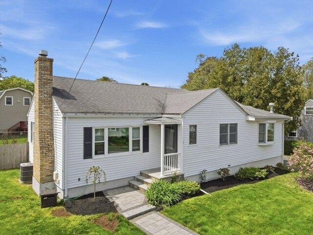 House for sale in Wakefield, Massachusetts