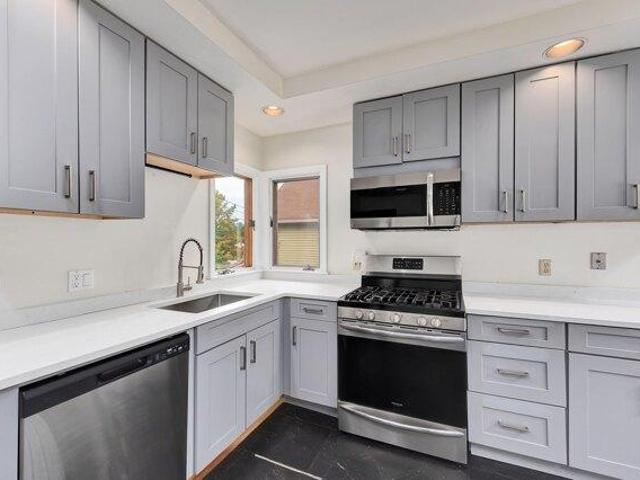 House for sale in Wakefield, Middlesex County