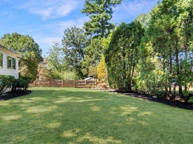 House for sale in Wakefield, Middlesex County