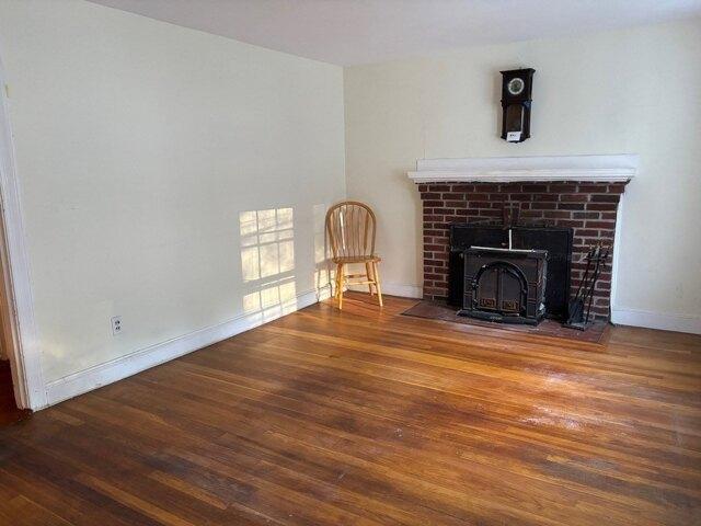 House for sale in Wakefield, Middlesex County