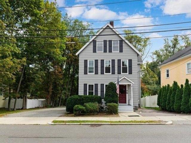 House for sale in Wakefield Junction, Wakefield
