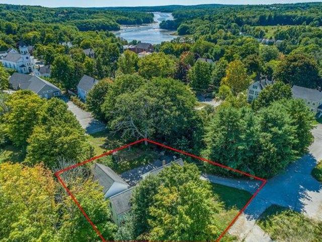 House for sale in Waldoboro, Maine