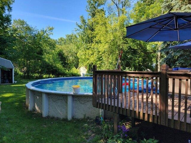 House for sale in Walled Lake