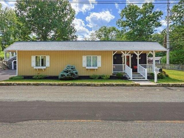 House for sale in Walpole, Massachusetts