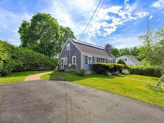 House for sale in Walpole, Massachusetts
