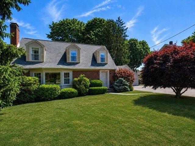 House for sale in Walpole, Massachusetts