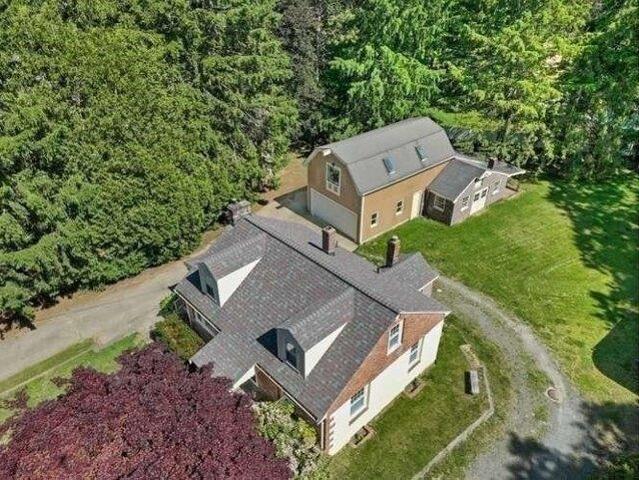 House for sale in Walpole, Massachusetts