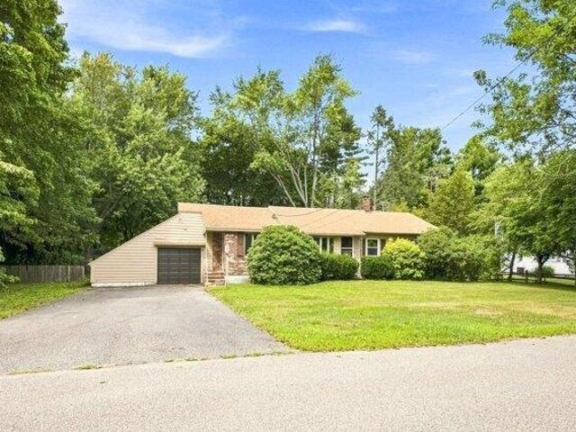 House for sale in Walpole, Norfolk County