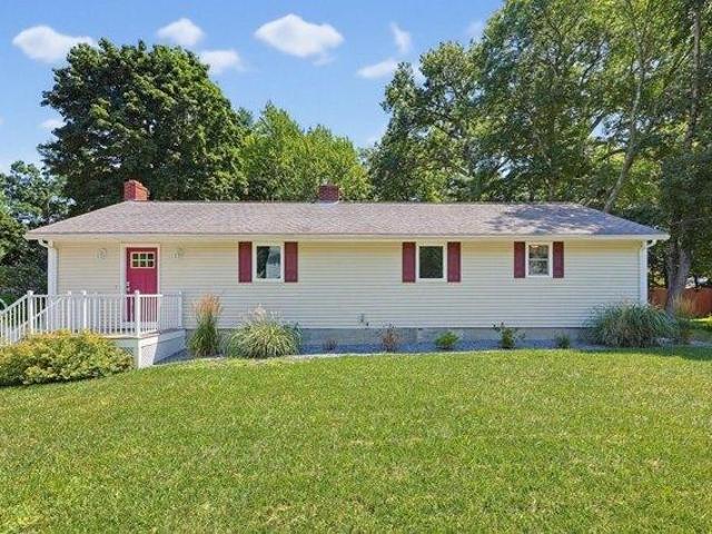 House for sale in Walpole, Norfolk County