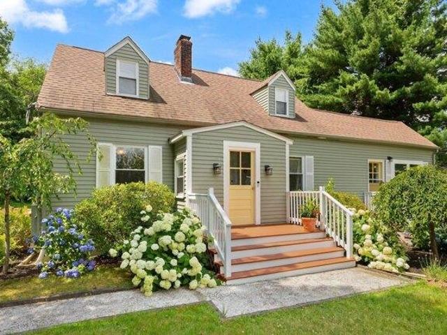 House for sale in Walpole, Norfolk County