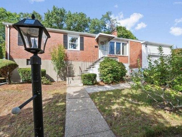 House for sale in Glen Meadow East, Waltham