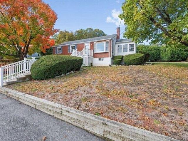 House for sale in Eastview Park, Waltham