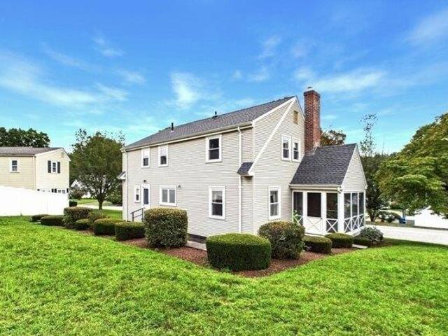 House for sale in Waltham, Middlesex County