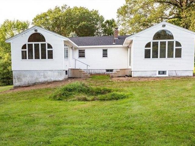House for sale in Warren, Massachusetts
