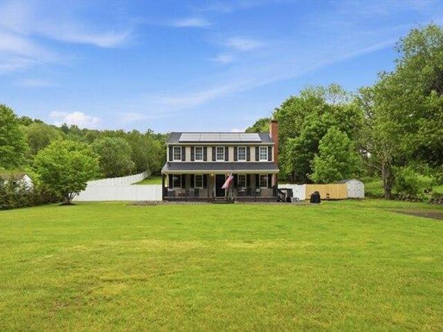 House for sale in Warren, Massachusetts