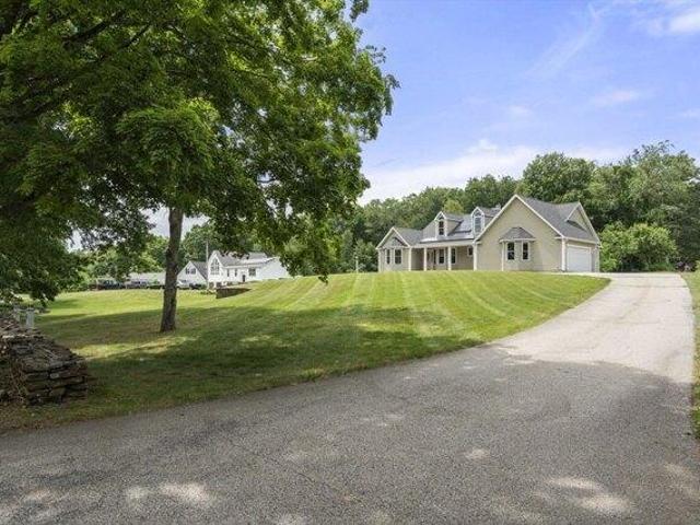 House for sale in Warren, Massachusetts