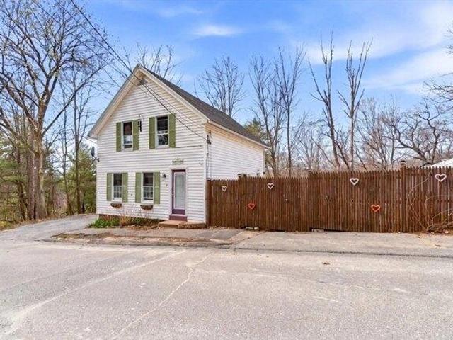 House for sale in Warren, Massachusetts