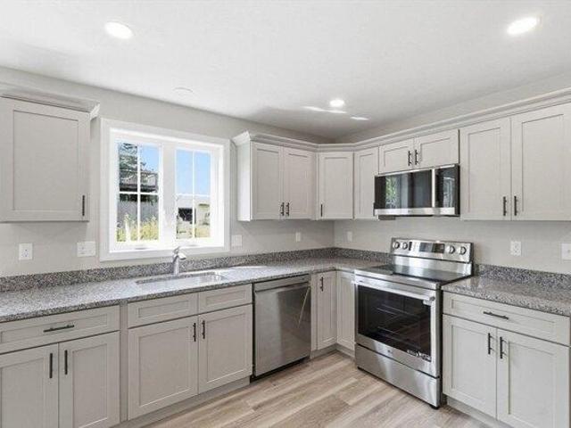 House for sale in Warren, Massachusetts
