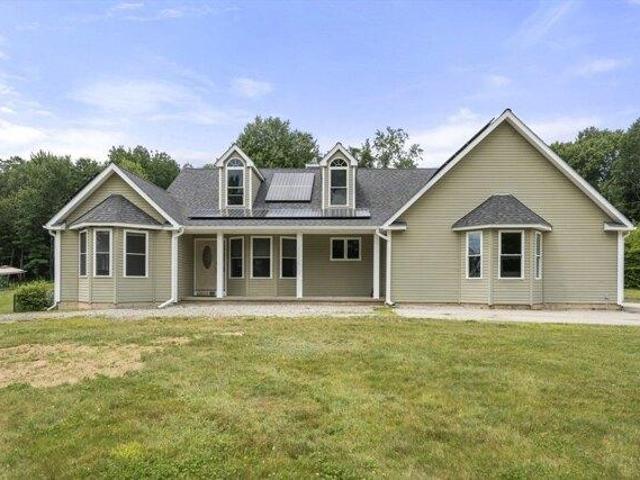 House for sale in Warren, Massachusetts