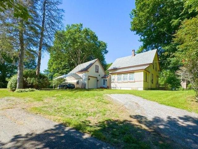 House for sale in Warren, Maine