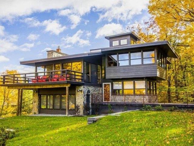 House for sale in Warren, Vermont