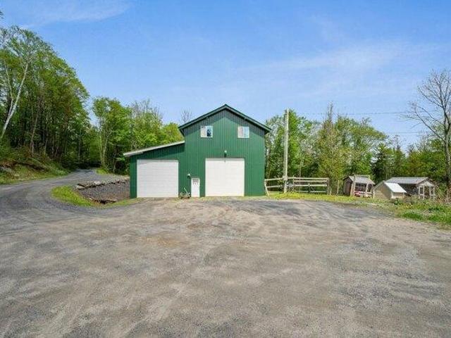 House for sale in Warren, Vermont