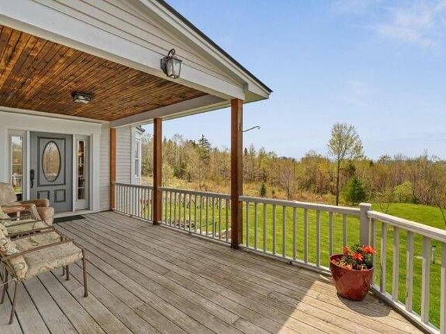 House for sale in Warren, Vermont