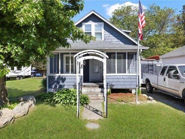 House for sale in Warwick, Rhode Island
